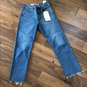 NWT Levi’s Wedgie Straight Jeans
